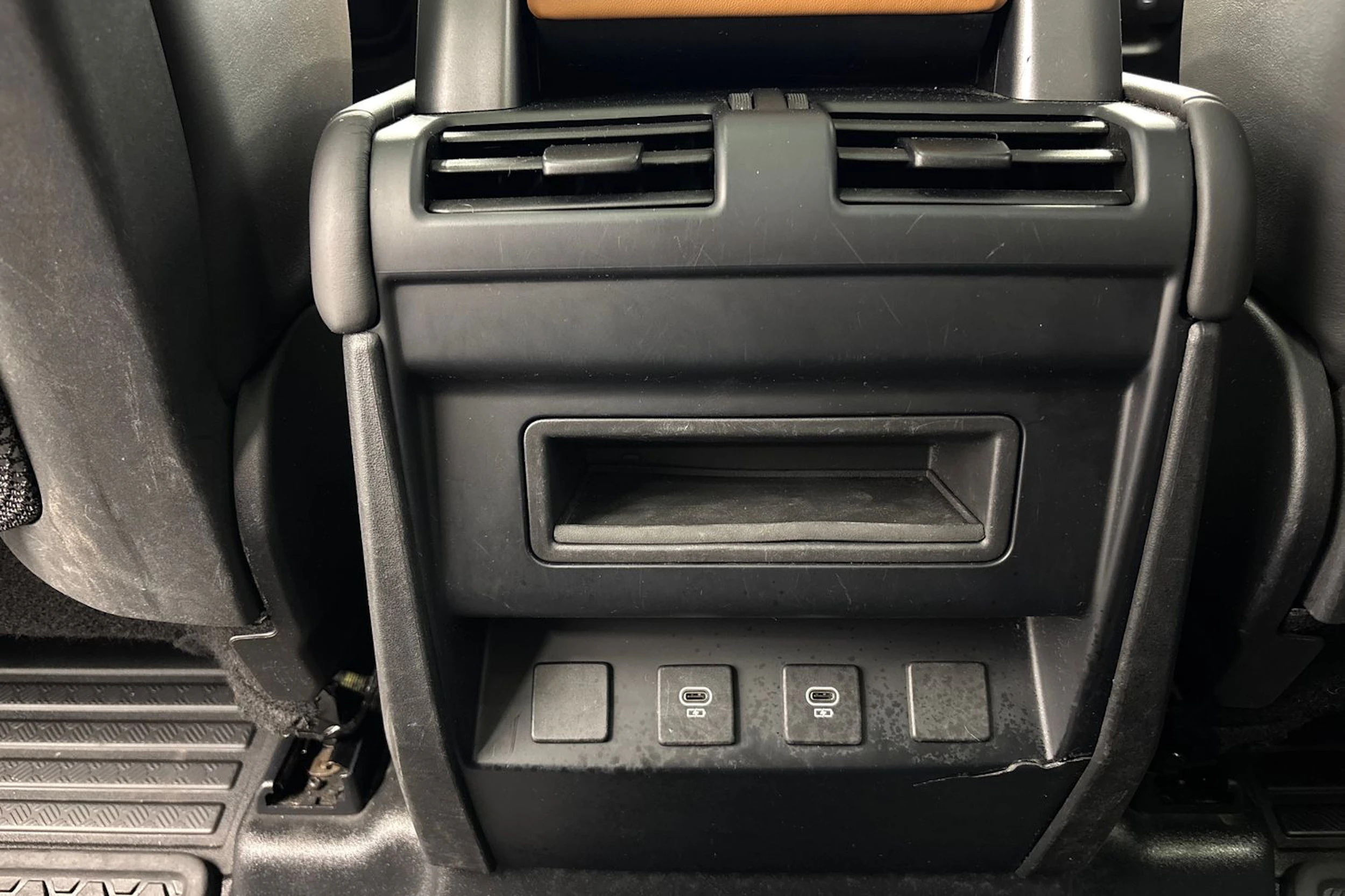 sininen Land Rover Defender 2023 kuva 25.