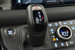 ruskea (beige) Land Rover Defender 2023 kuva 33.