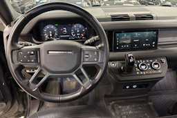 harmaa Land Rover Defender 2024 kuva 5.