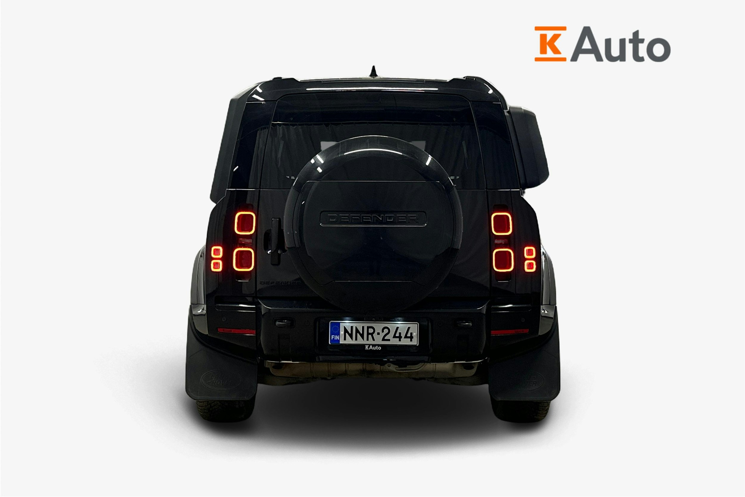 musta Land Rover Defender 2024 kuva 3.
