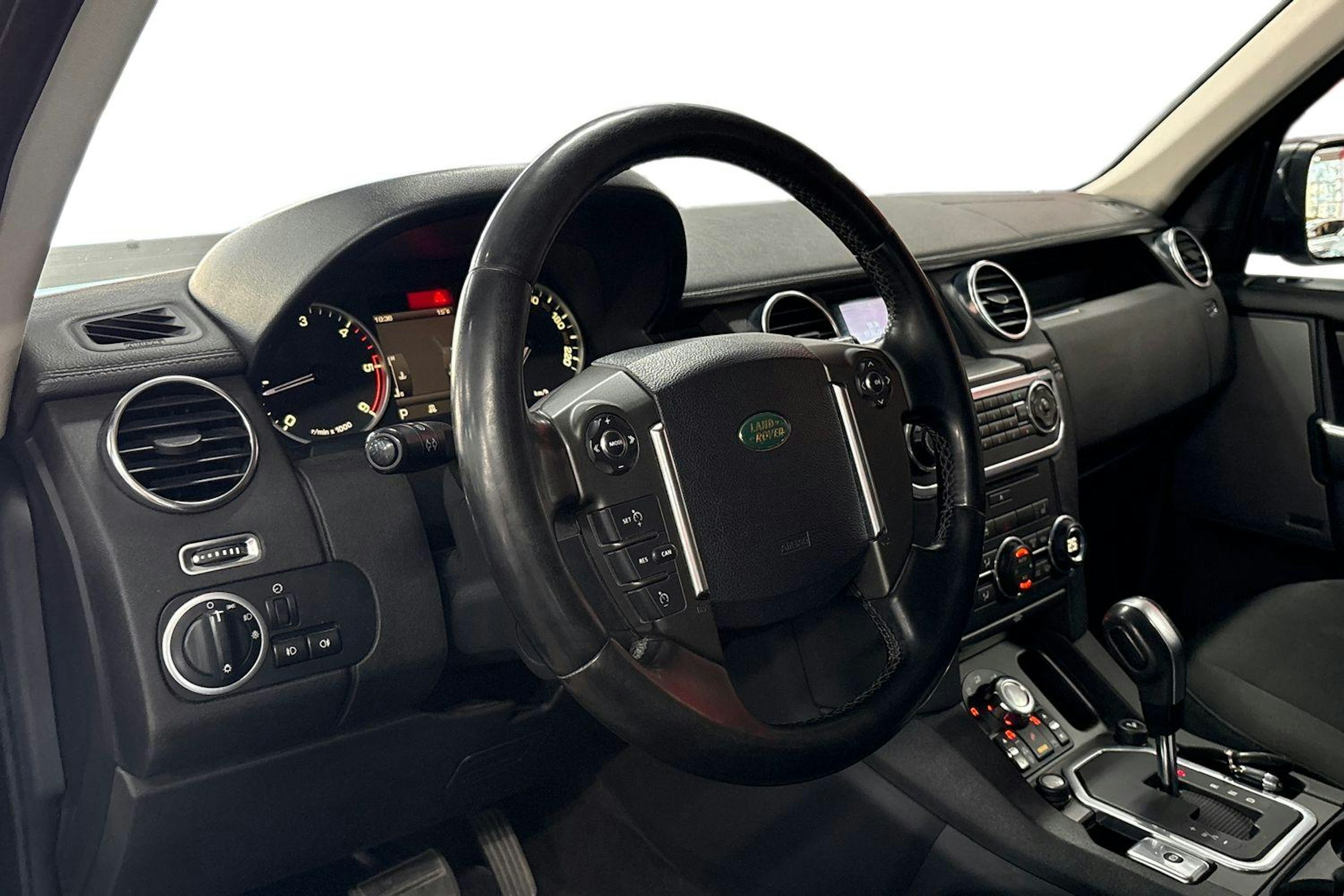 Hopea Land Rover Discovery 2010 kuva 7.