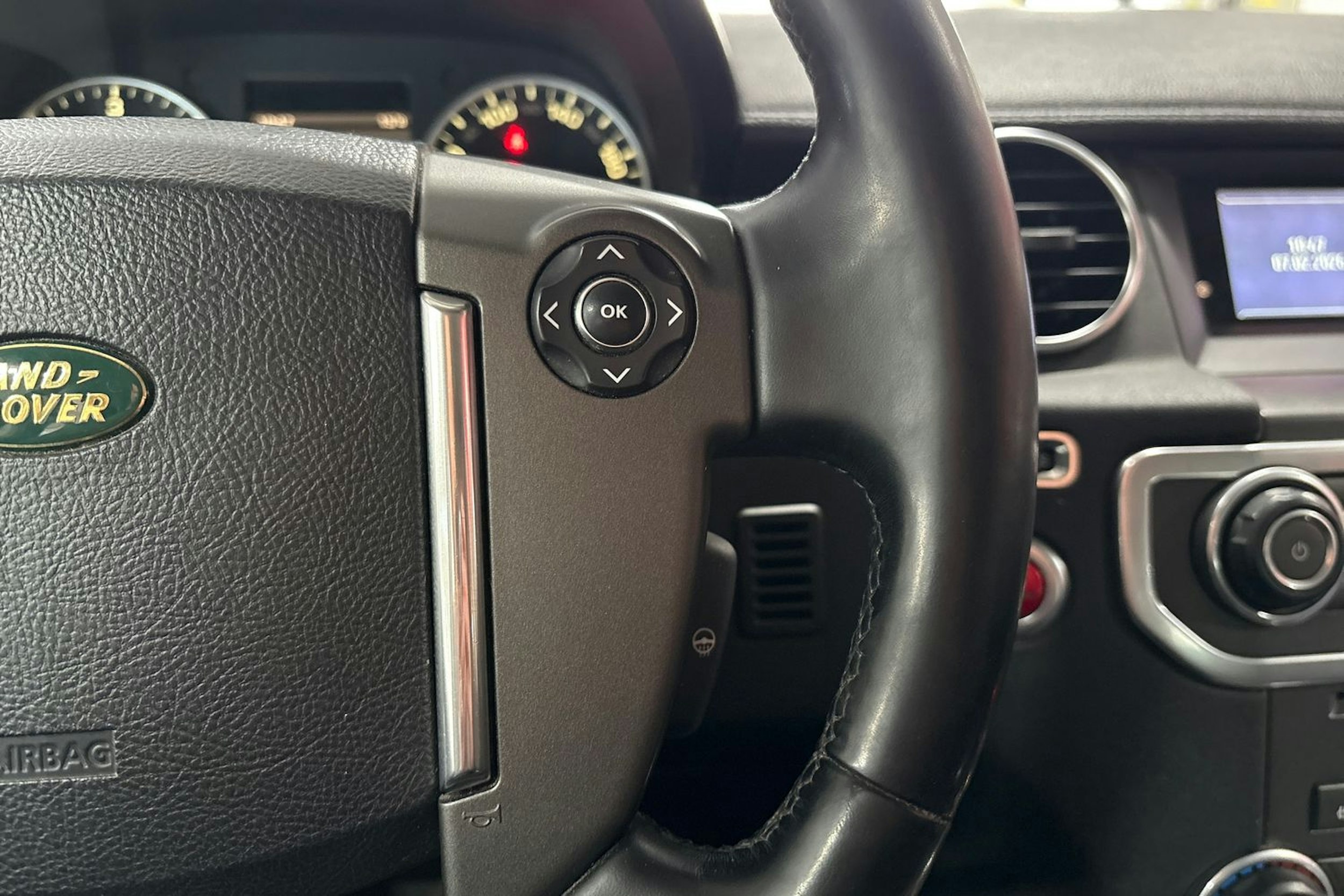 Hopea Land Rover Discovery 2010 kuva 21.