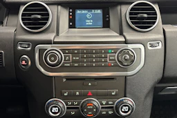 ruskea (beige) Land Rover Discovery 2010 kuva 17.