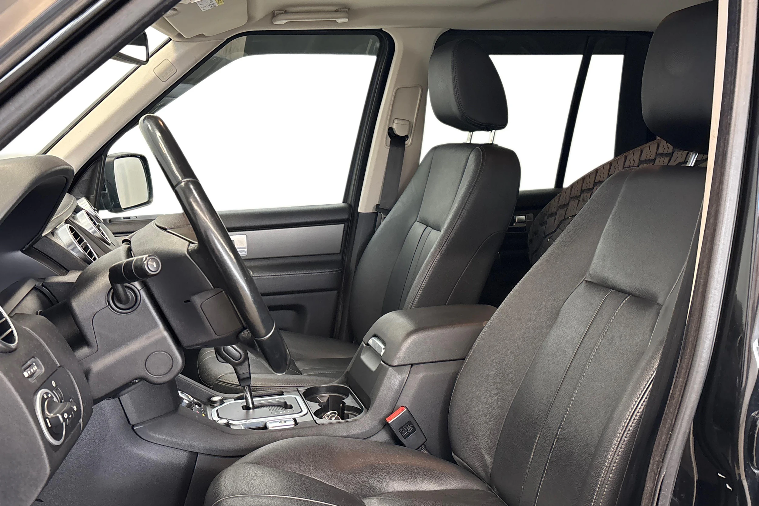 musta Land Rover Discovery 2011 kuva 7.