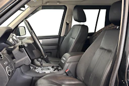 musta Land Rover Discovery 2011 kuva 7.