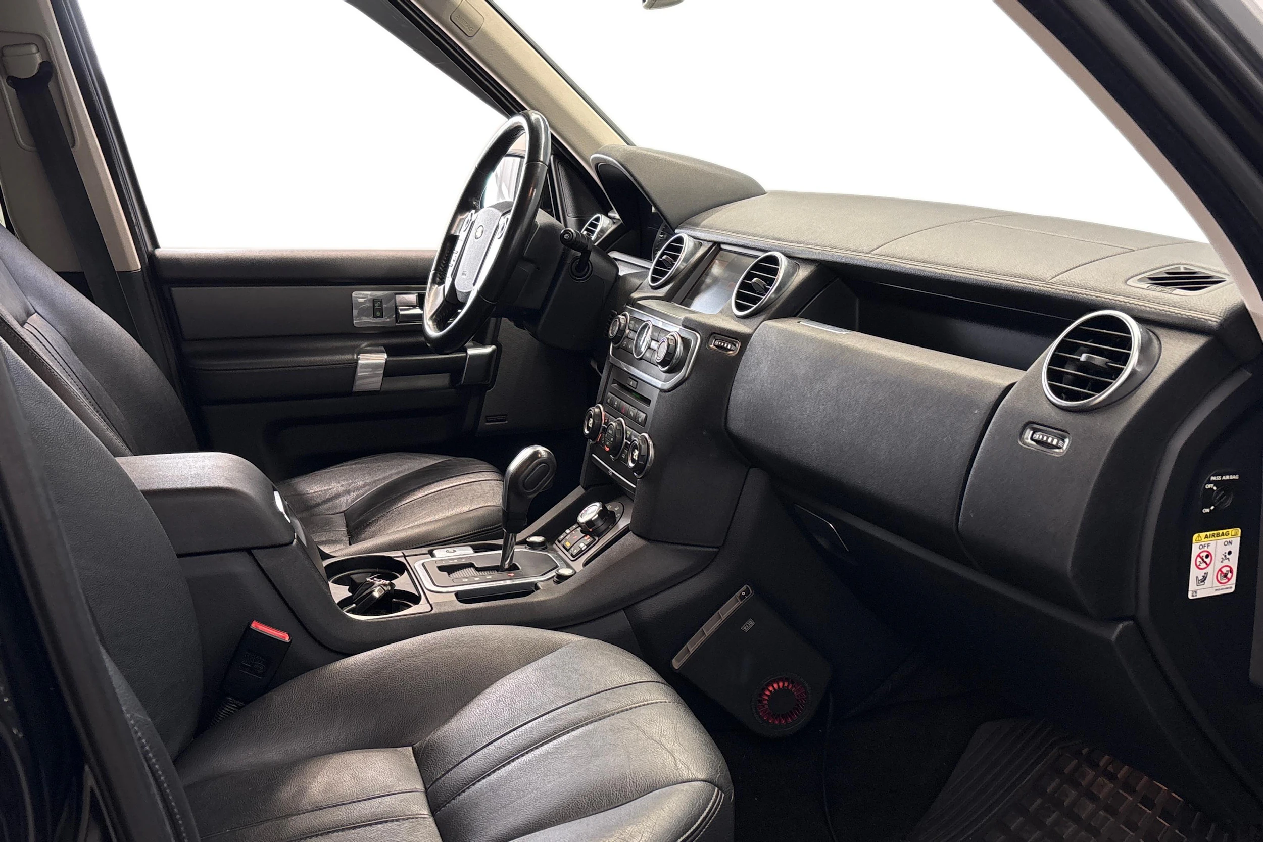 musta Land Rover Discovery 2011 kuva 8.