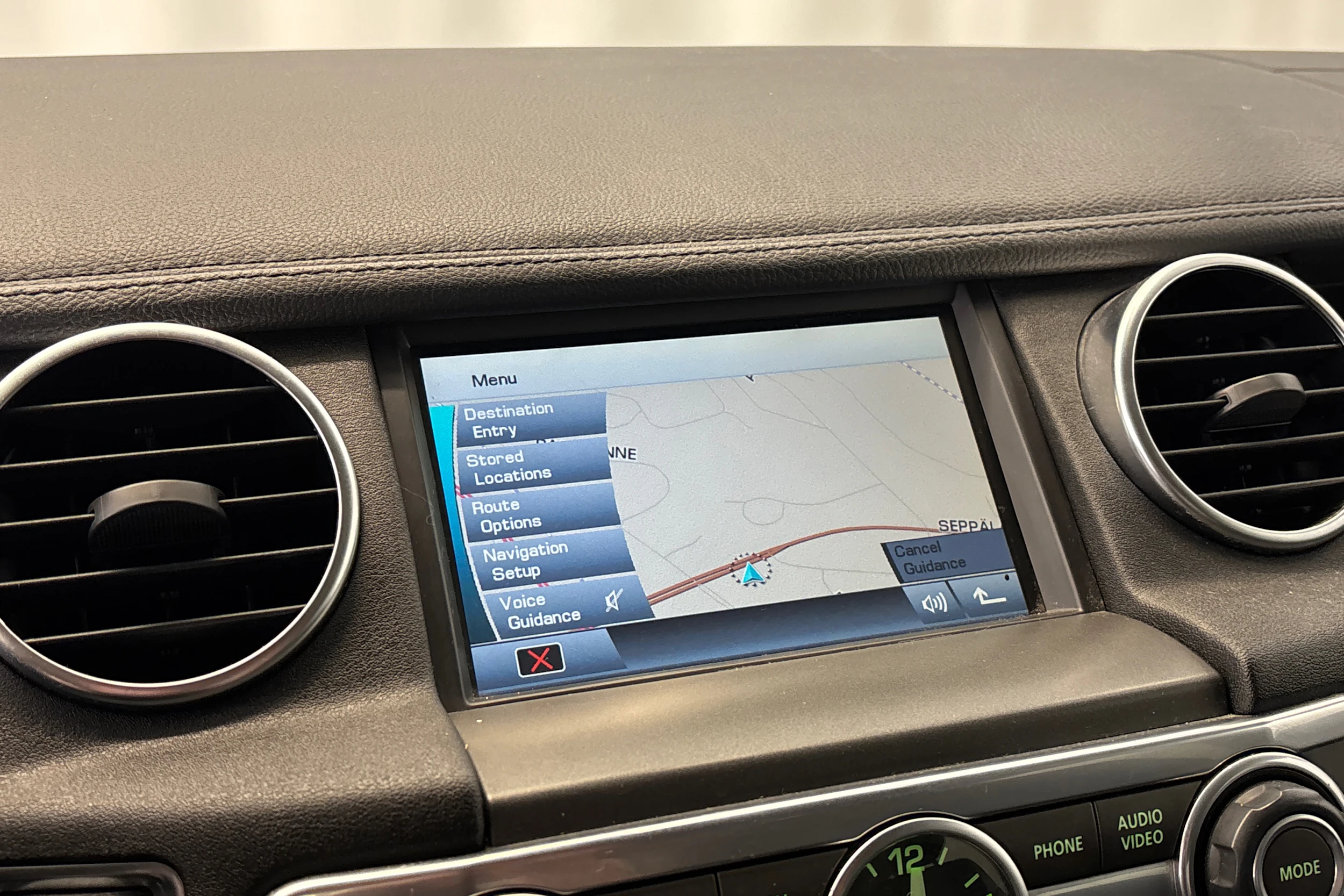 musta Land Rover Discovery 2011 kuva 20.