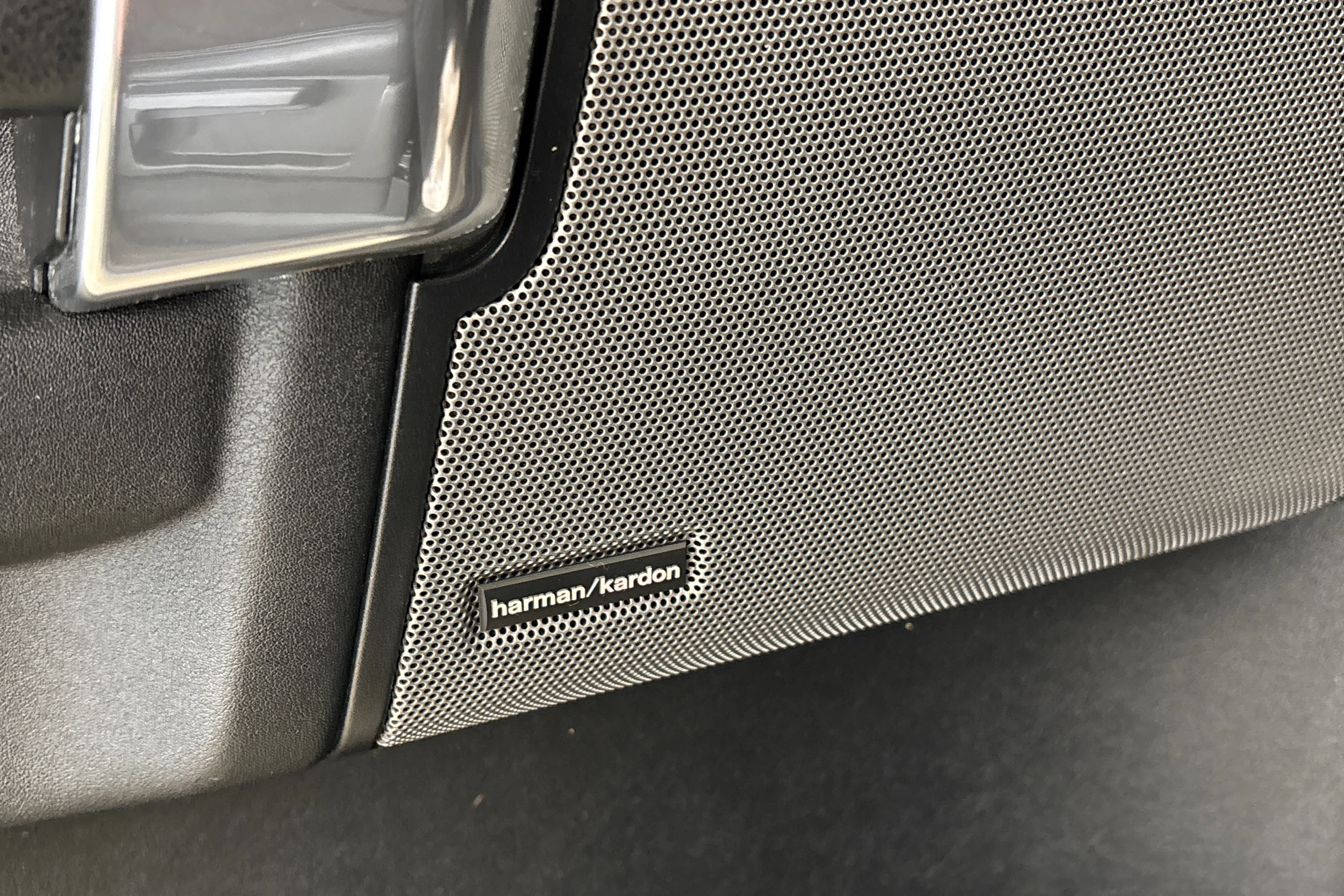 musta Land Rover Discovery 2011 kuva 26.