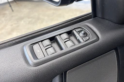 musta Land Rover Discovery 2011 kuva 27.