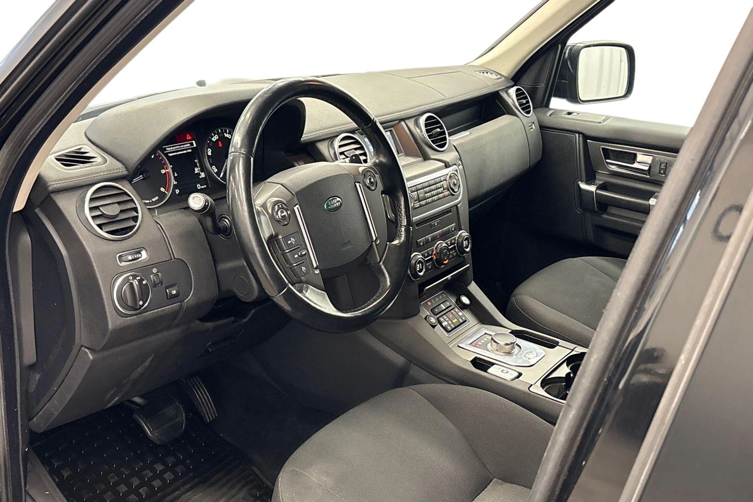 musta Land Rover Discovery 2012 kuva 6.
