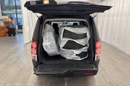 musta Land Rover Discovery 2012 kuva 10.