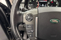musta Land Rover Discovery 2012 kuva 17.