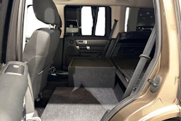 ruskea (beige) Land Rover Discovery 2013 kuva 11.