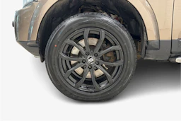 ruskea (beige) Land Rover Discovery 2013 kuva 12.