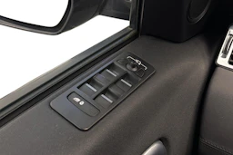 harmaa Land Rover Discovery 2016 kuva 9.