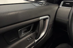 harmaa Land Rover Discovery 2016 kuva 10.
