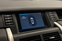 harmaa Land Rover Discovery 2016 kuva 18.