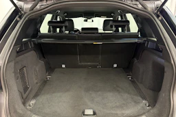 harmaa Land Rover Discovery 2016 kuva 31.