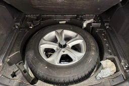 harmaa Land Rover Discovery 2016 kuva 32.