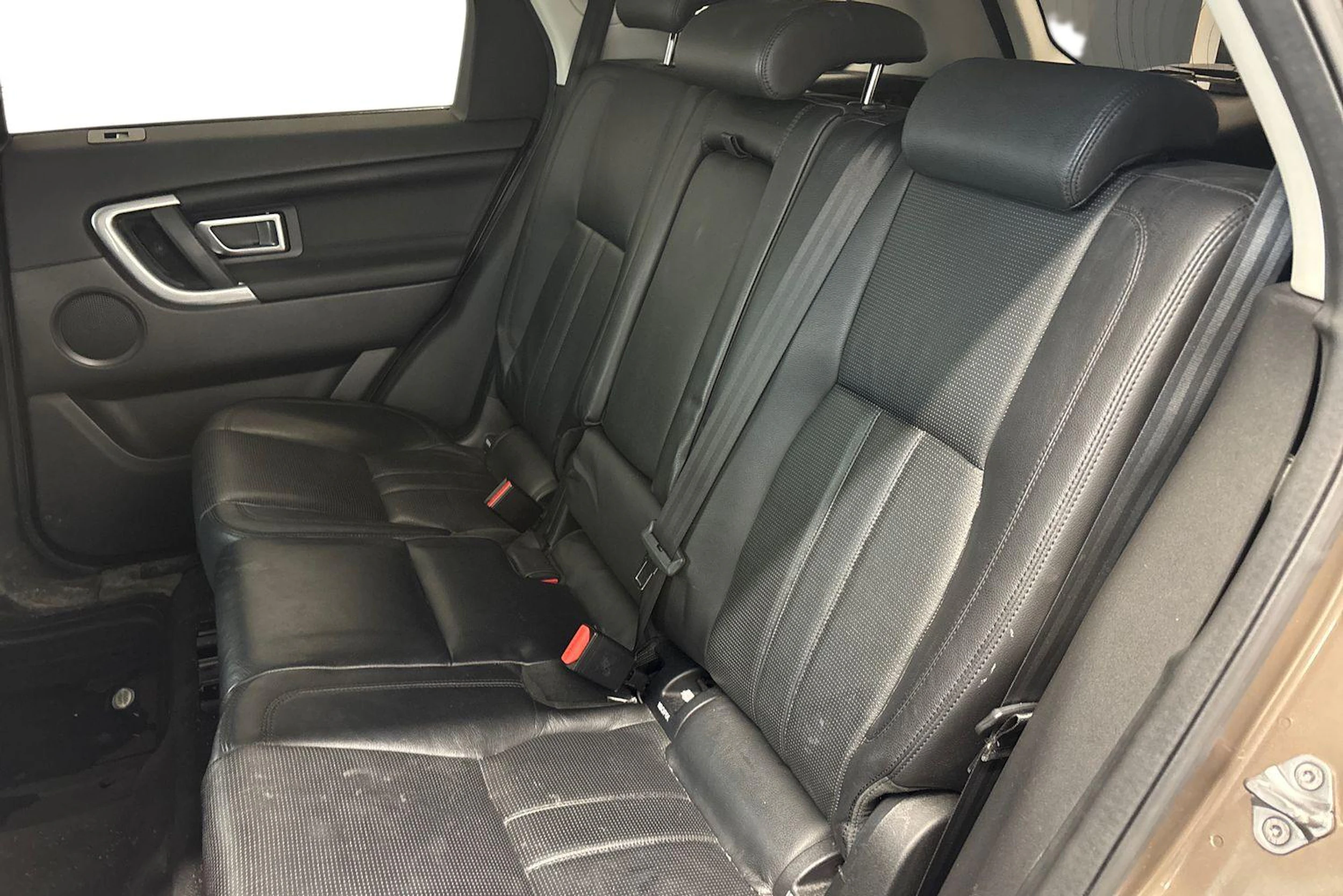 met. harmaa Land Rover Discovery Sport 2016 kuva 8.