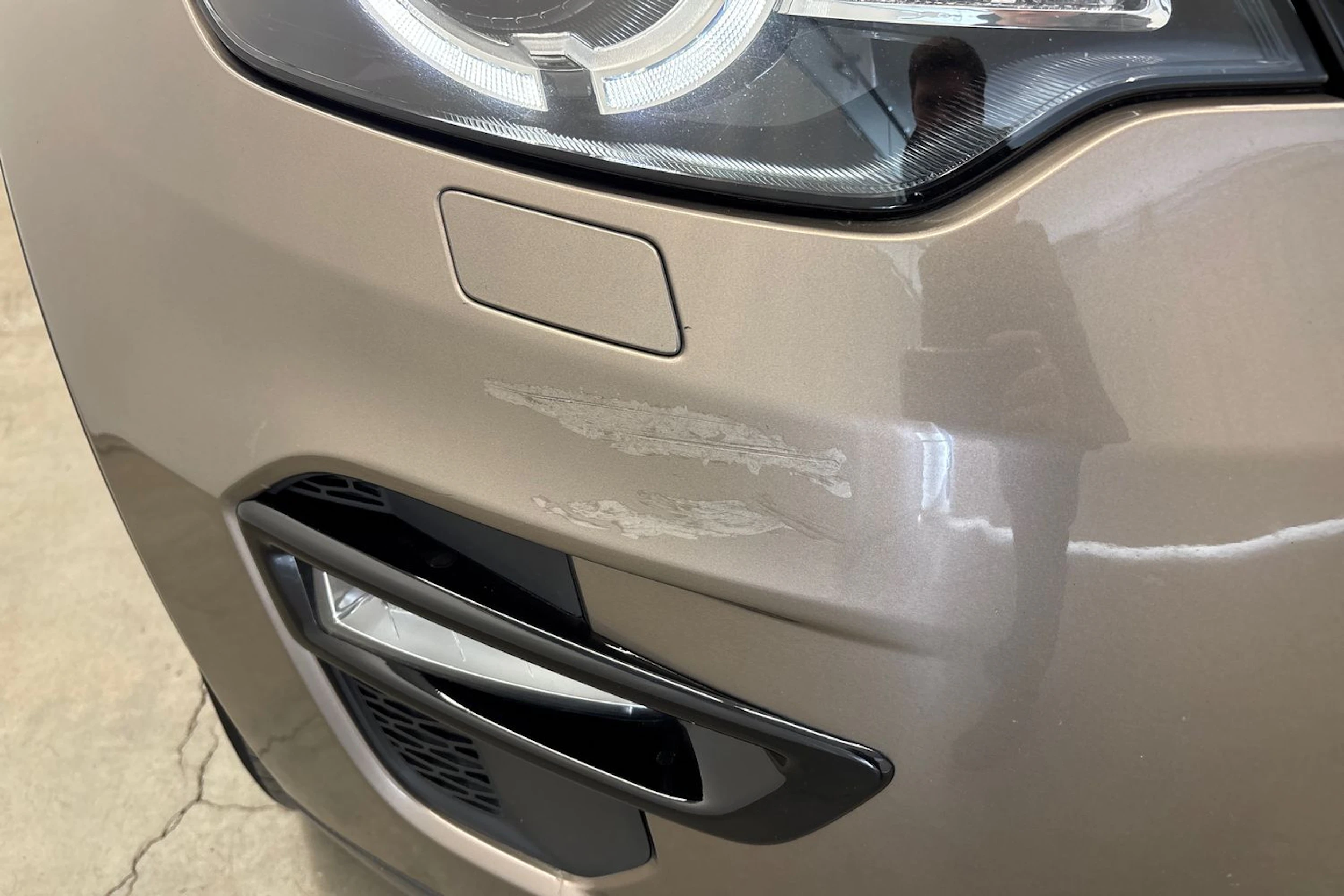 met. harmaa Land Rover Discovery Sport 2016 kuva 14.