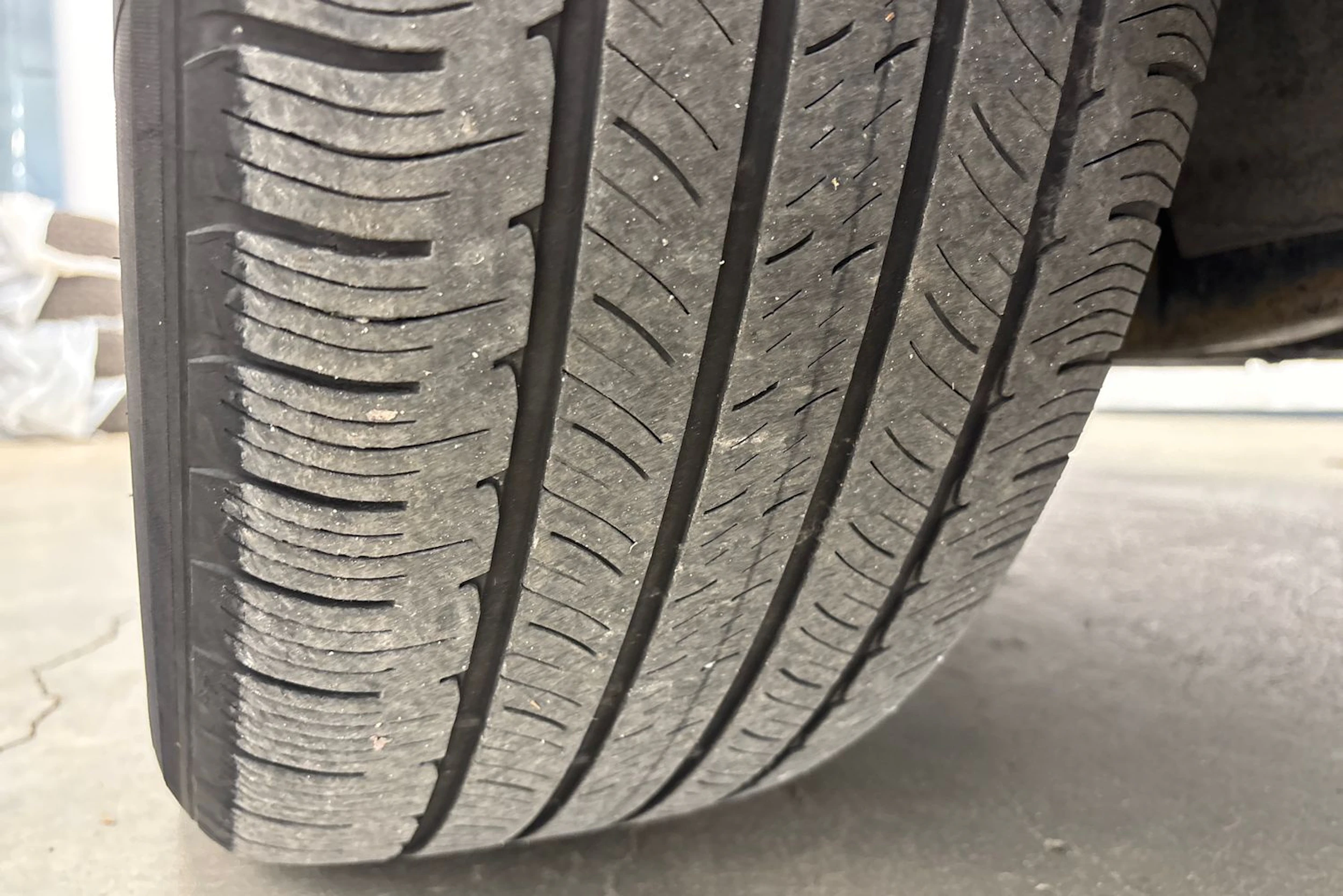 met. harmaa Land Rover Discovery Sport 2016 kuva 19.