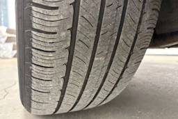 met. harmaa Land Rover Discovery Sport 2016 kuva 19.