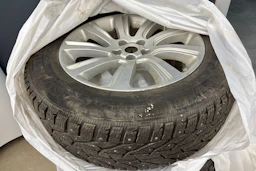 met. harmaa Land Rover Discovery Sport 2016 kuva 22.