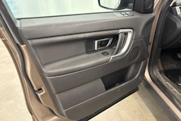 met. harmaa Land Rover Discovery Sport 2016 kuva 24.