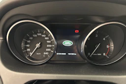 met. harmaa Land Rover Discovery Sport 2016 kuva 37.