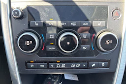 met. harmaa Land Rover Discovery Sport 2016 kuva 42.