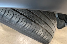 valkoinen Land Rover Discovery Sport 2021 kuva 10.