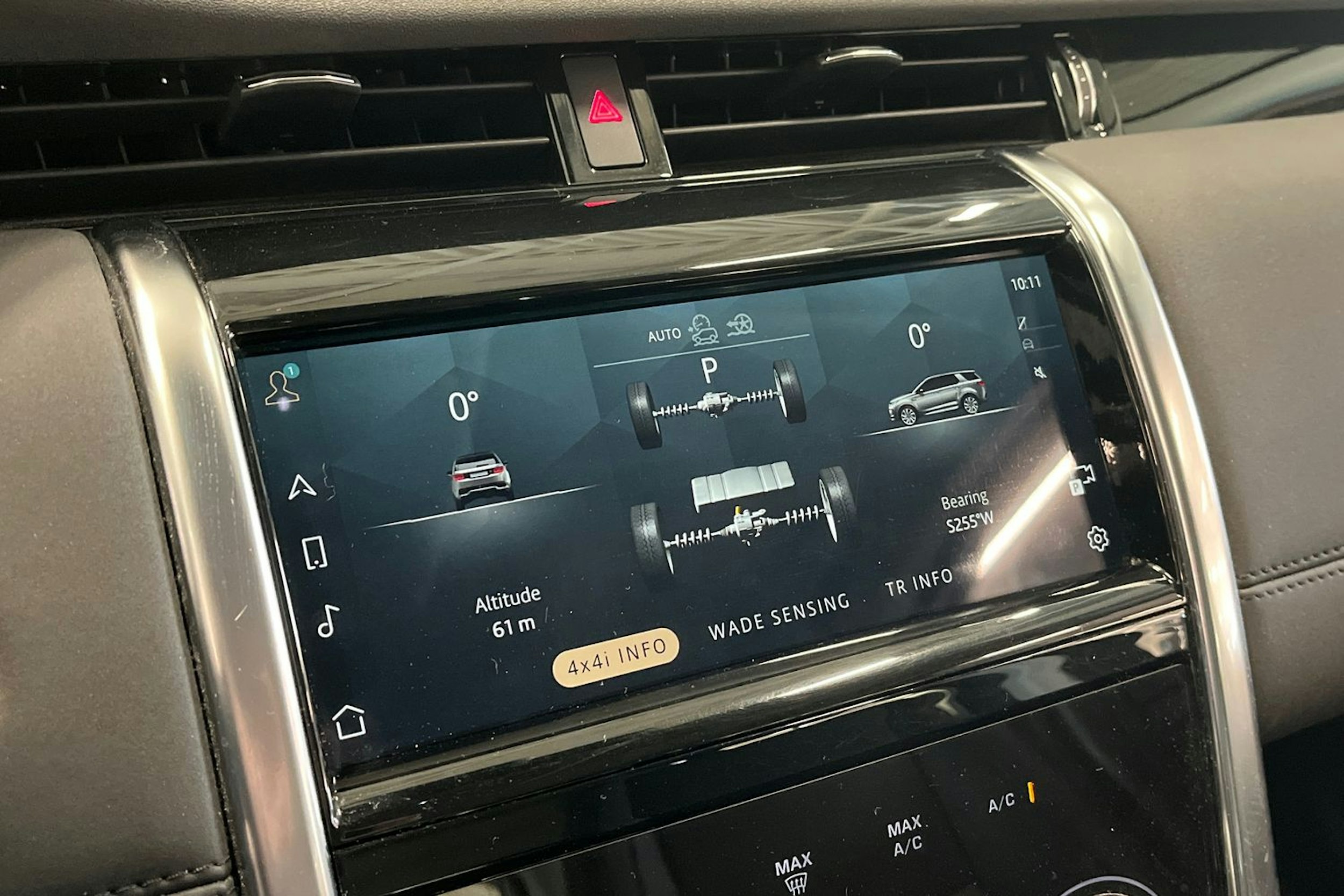 valkoinen Land Rover Discovery Sport 2021 kuva 21.