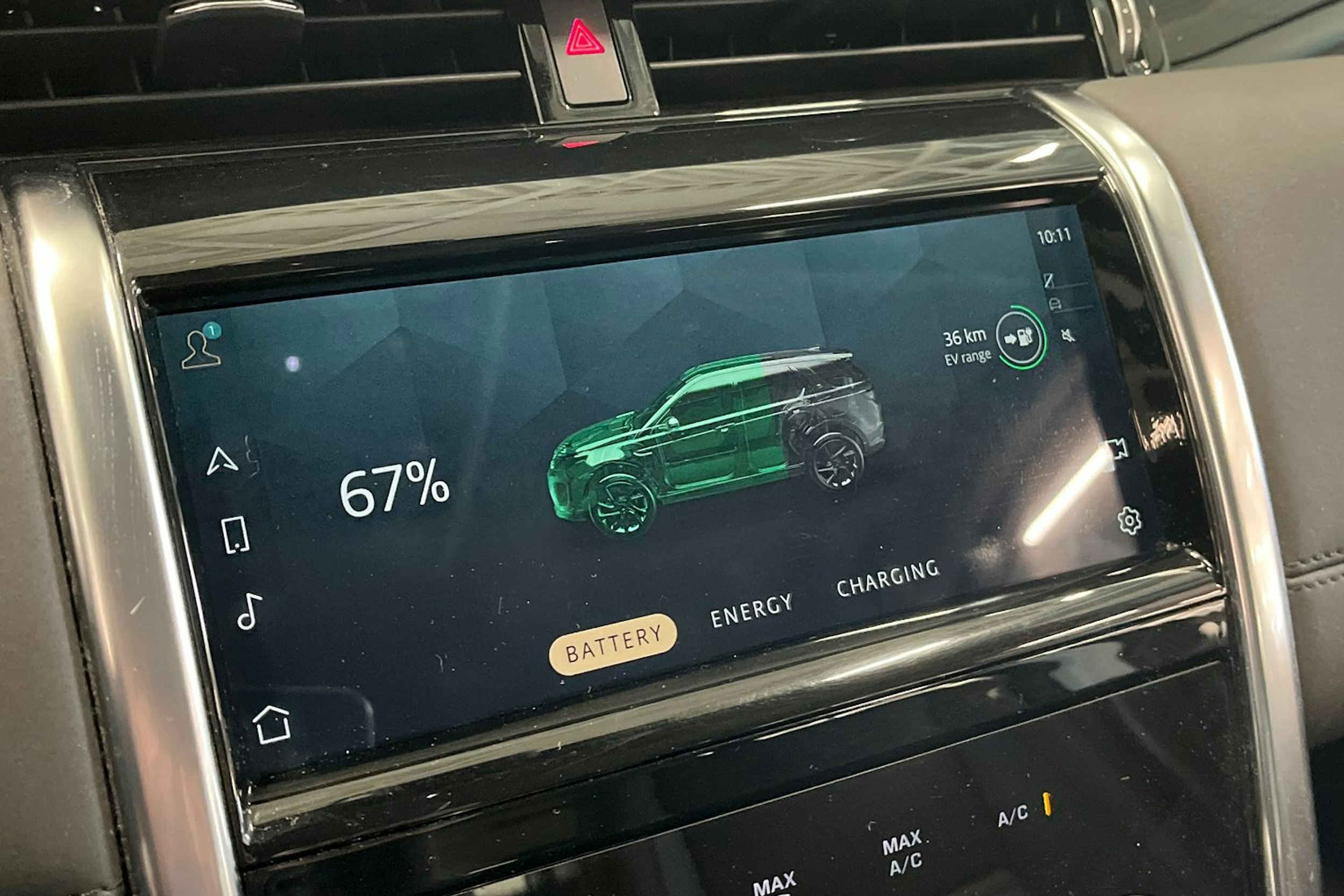 valkoinen Land Rover Discovery Sport 2021 kuva 22.