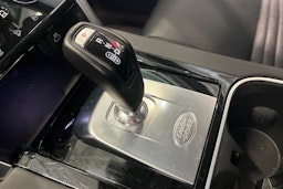 valkoinen Land Rover Discovery Sport 2021 kuva 26.