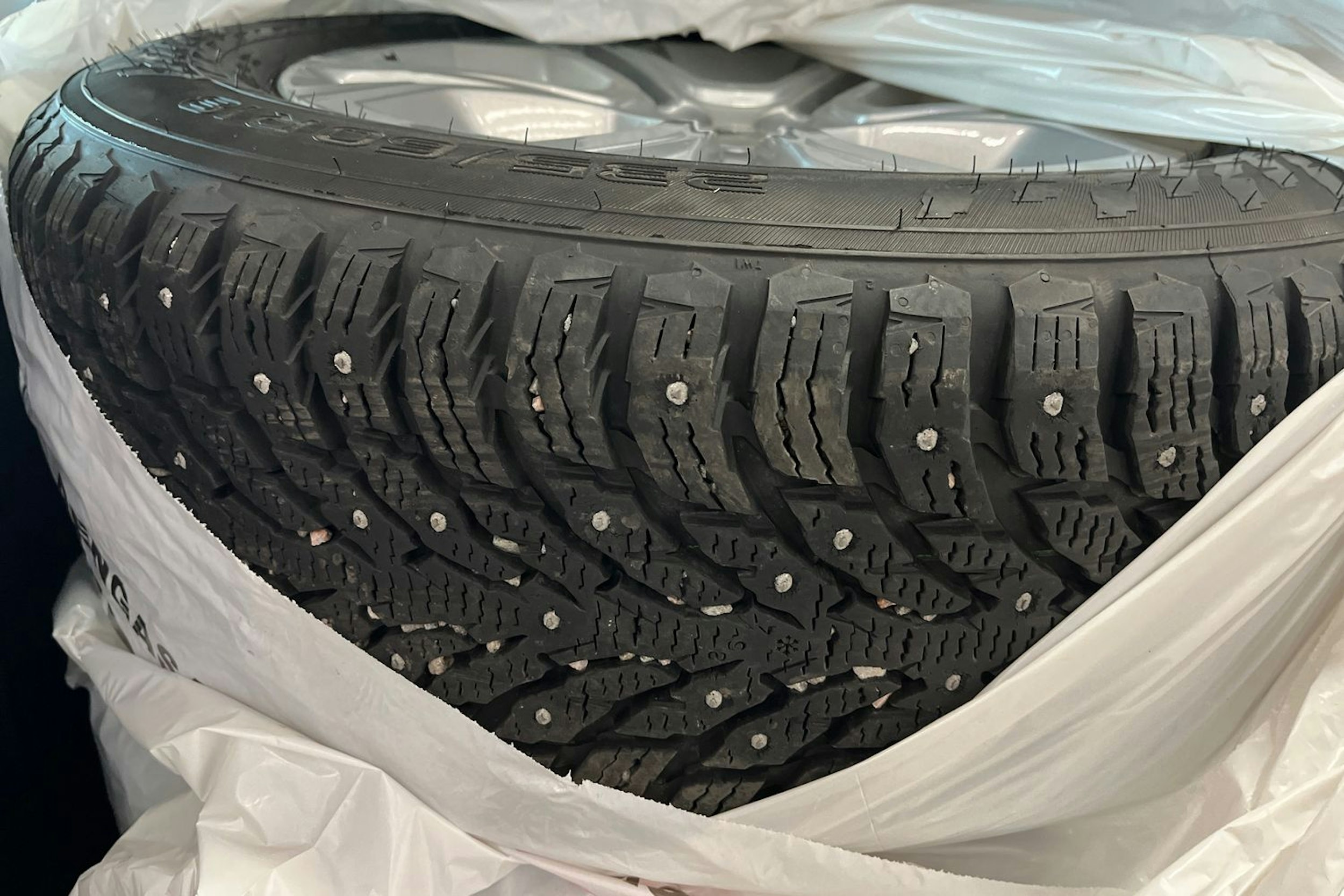 valkoinen Land Rover Discovery Sport 2021 kuva 31.