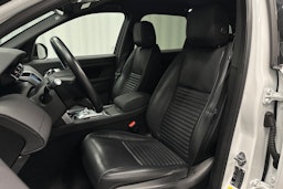 valkoinen Land Rover Discovery Sport 2021 kuva 16.