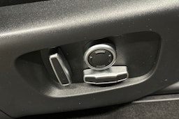 valkoinen Land Rover Discovery Sport 2021 kuva 19.