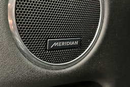 valkoinen Land Rover Discovery Sport 2021 kuva 35.