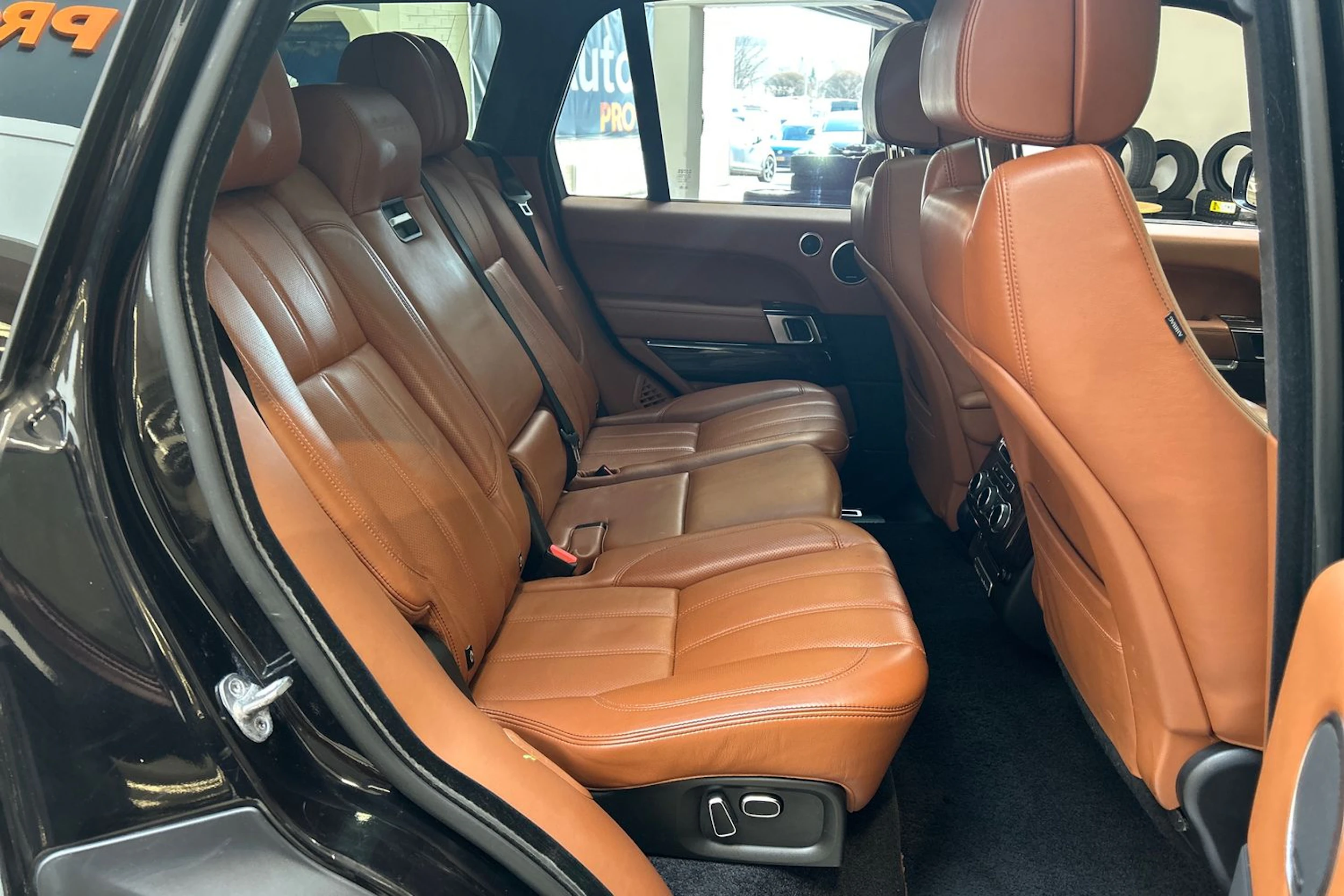 musta Land Rover Range Rover 2014 kuva 23.