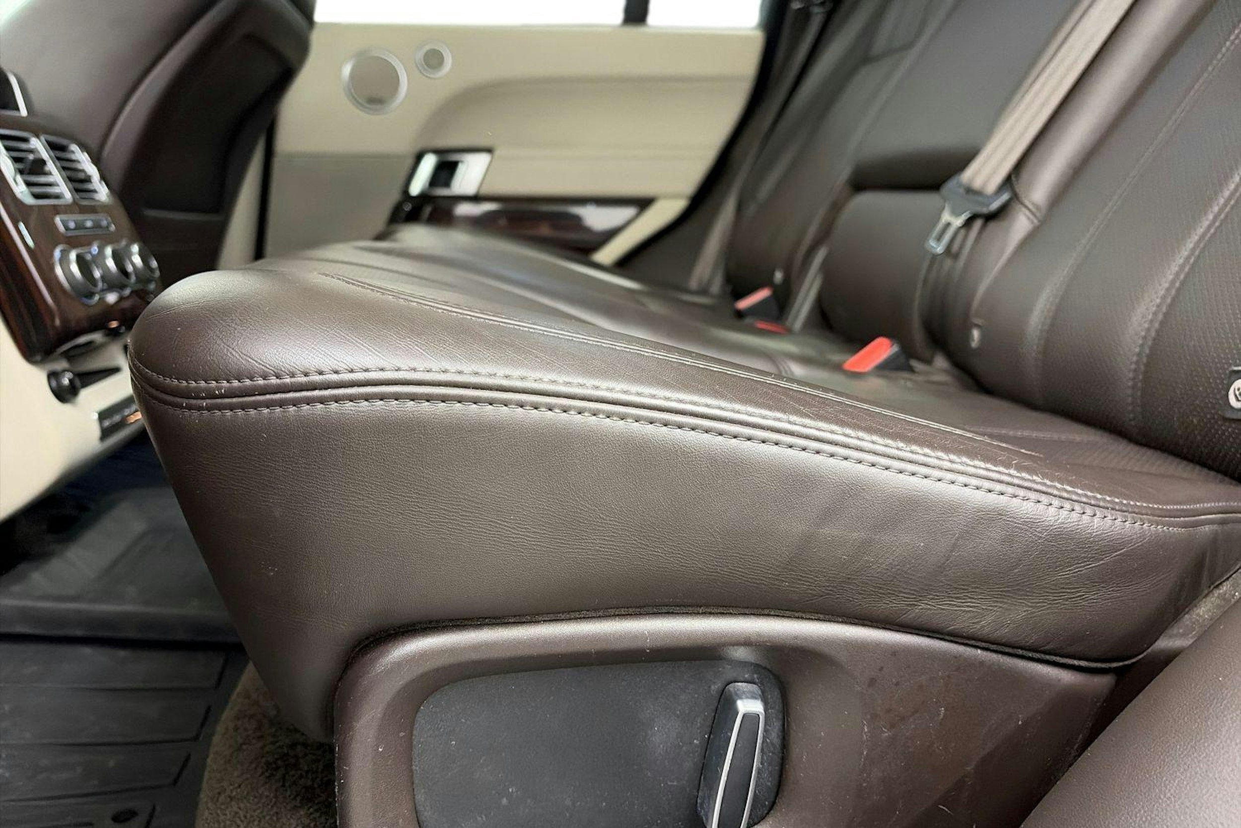 musta Land Rover Range Rover 2015 kuva 11.