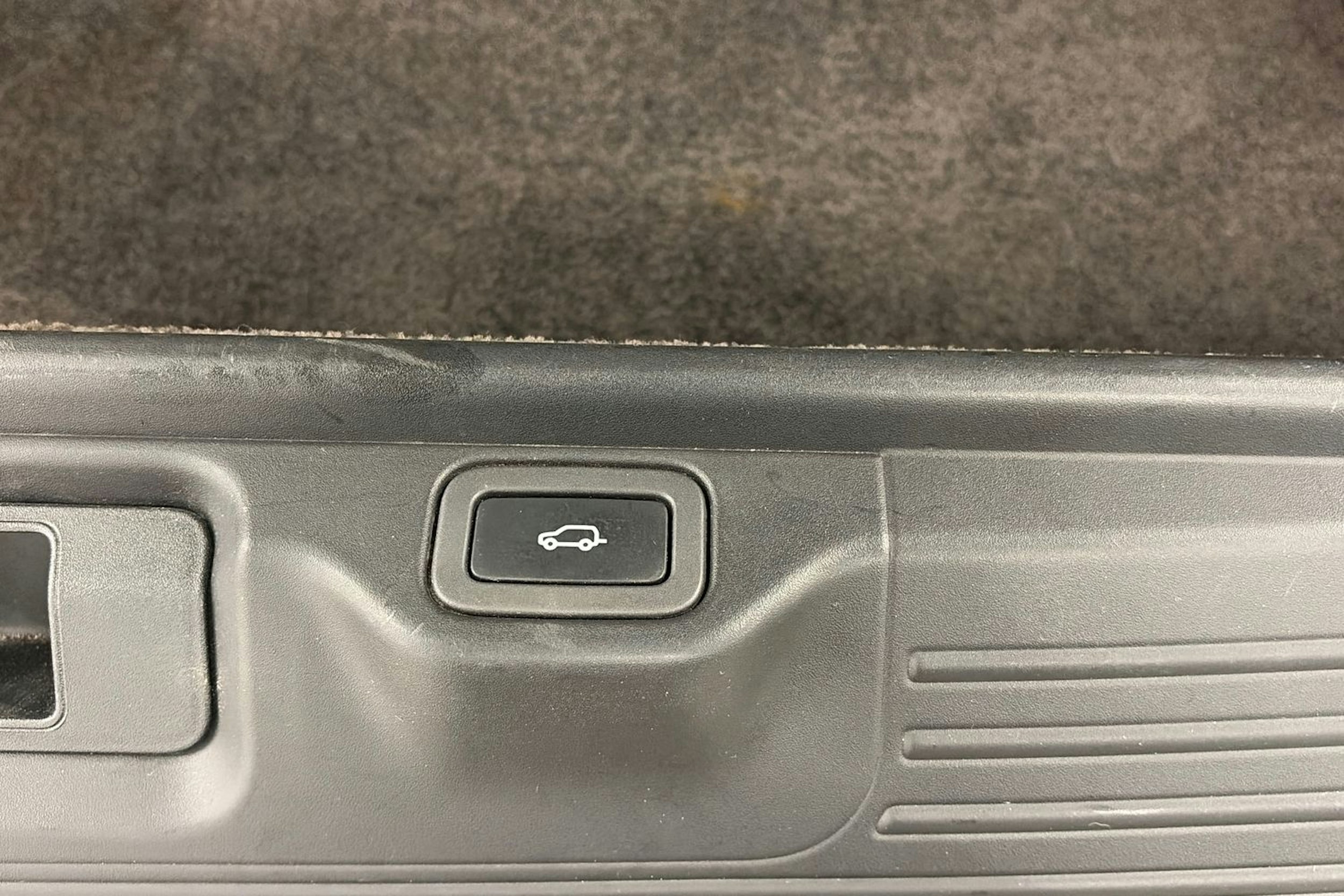 musta Land Rover Range Rover 2015 kuva 16.