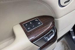 musta Land Rover Range Rover 2015 kuva 19.