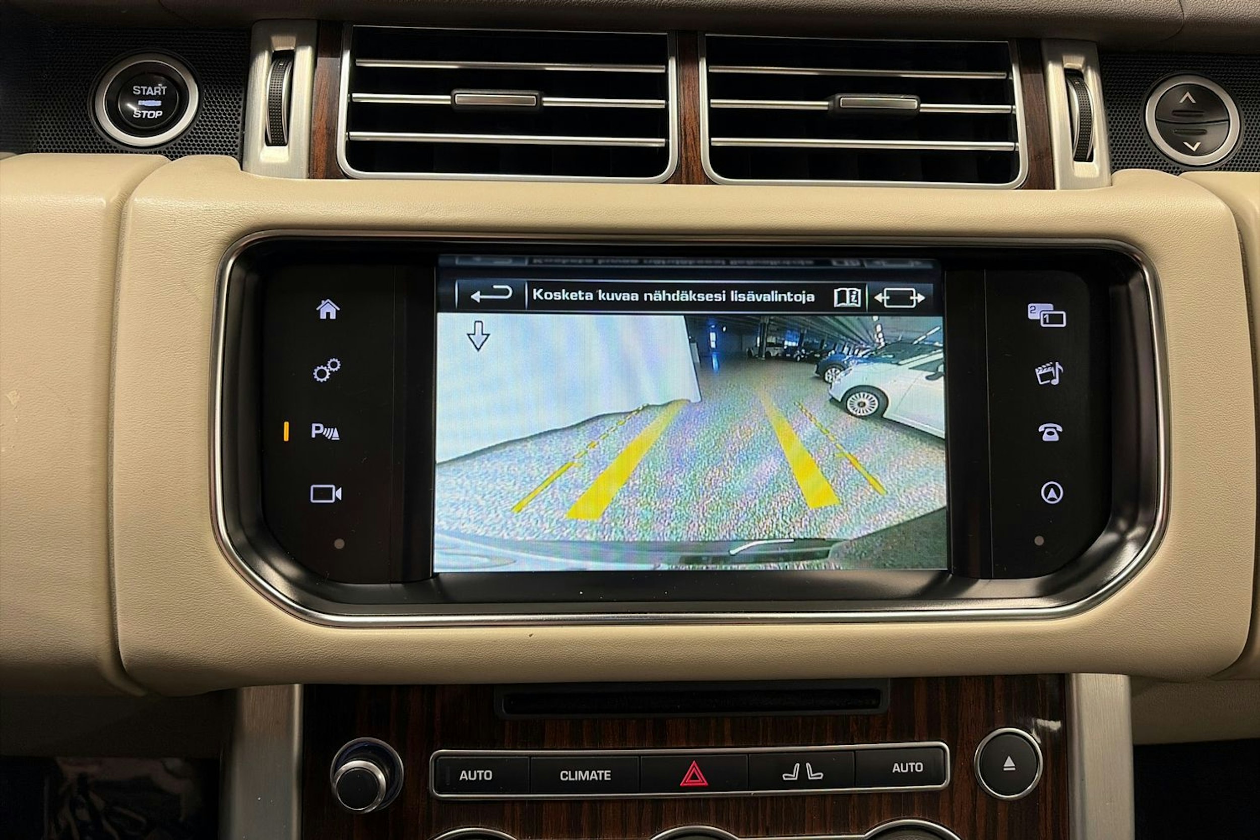 musta Land Rover Range Rover 2015 kuva 27.