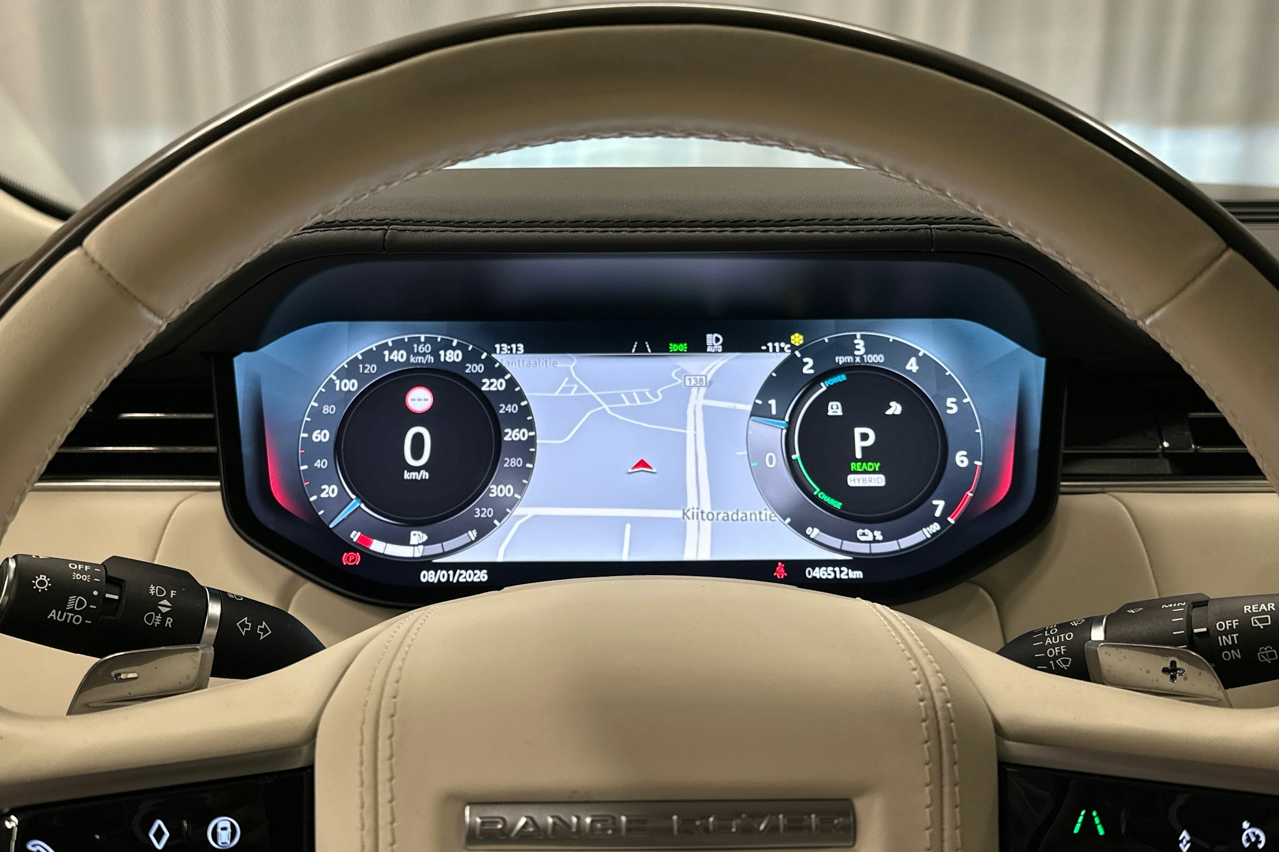 harmaa Land Rover Range Rover 2024 kuva 16.