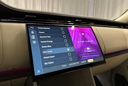 harmaa Land Rover Range Rover 2024 kuva 25.