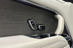 harmaa Land Rover Range Rover 2024 kuva 33.