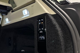 harmaa Land Rover Range Rover 2024 kuva 42.