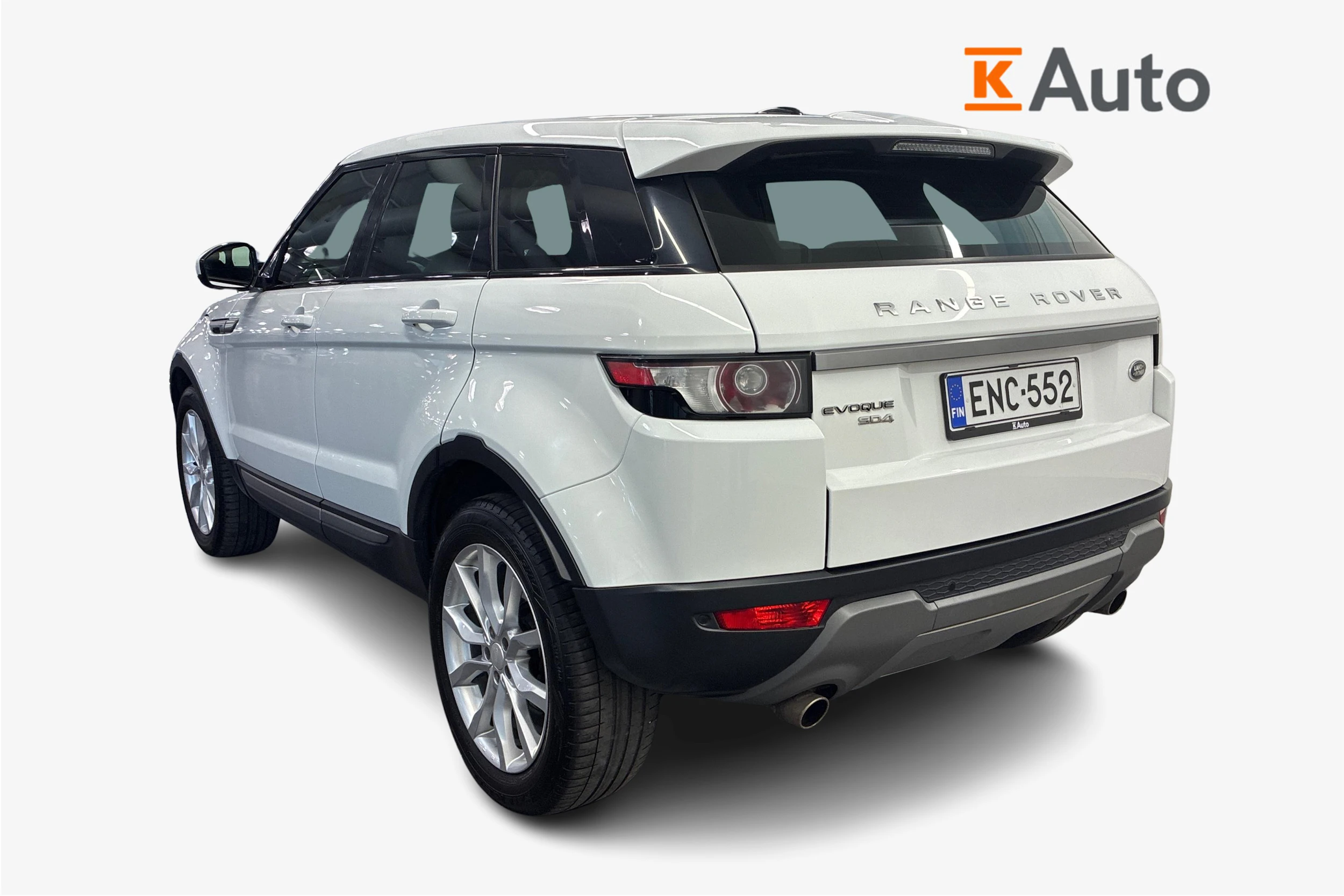 Valkoinen Land Rover Range Rover Evoque 2015 kuva 3.