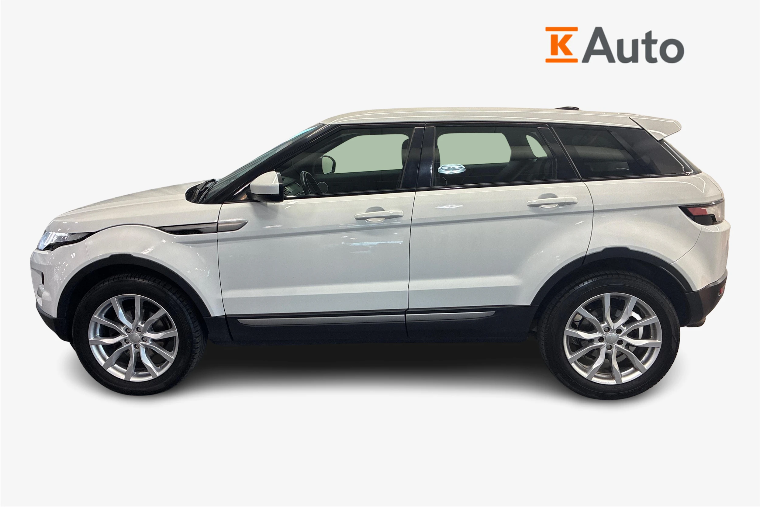 Valkoinen Land Rover Range Rover Evoque 2015 kuva 7.